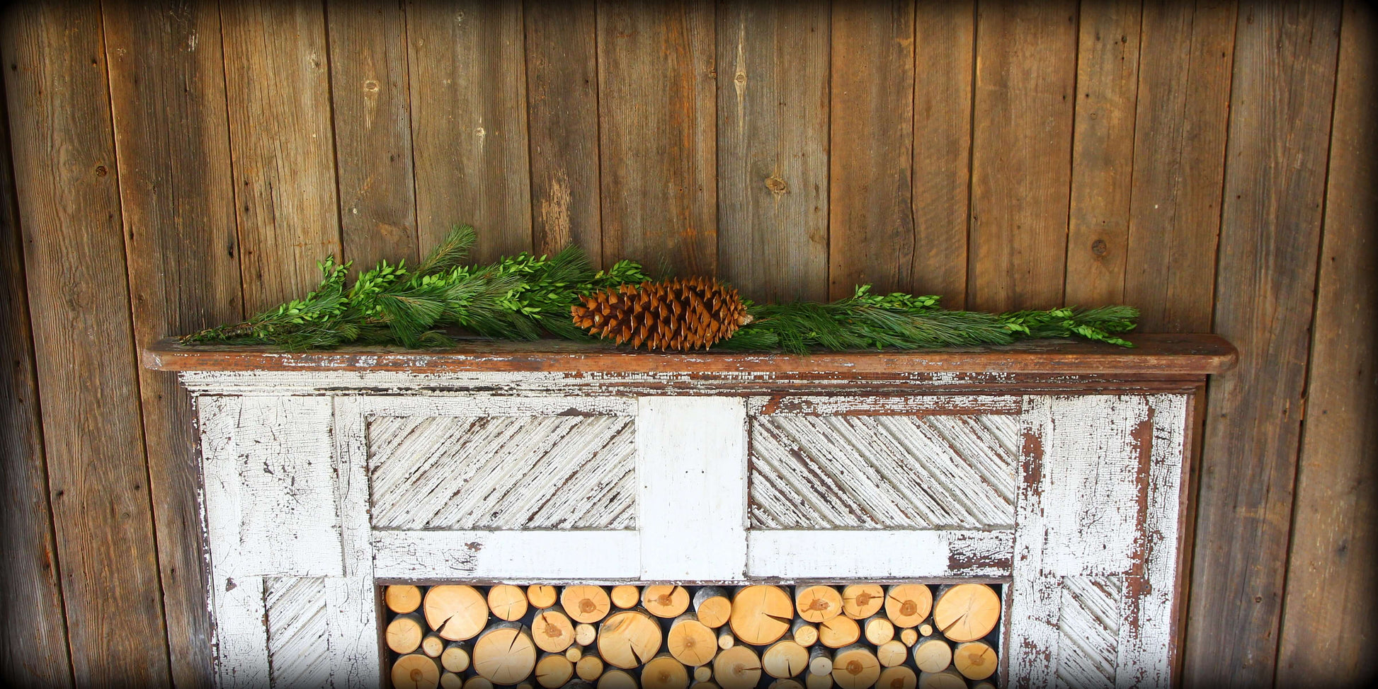 Boxwood_WhitepineGarlandMantle.jpg Wishon Evergreens